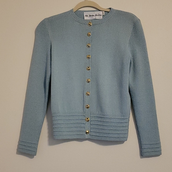 St. John Sweaters - 🎉HP🎉 St. John Knits RARE cardigan size Small